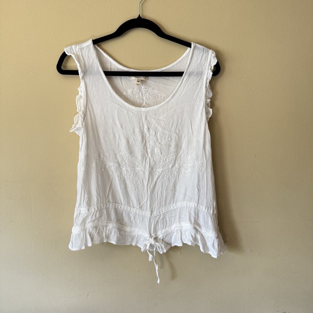 Between Me & You White Embroidered Tie Front Tank Top Medium Coquette Boho Gauze